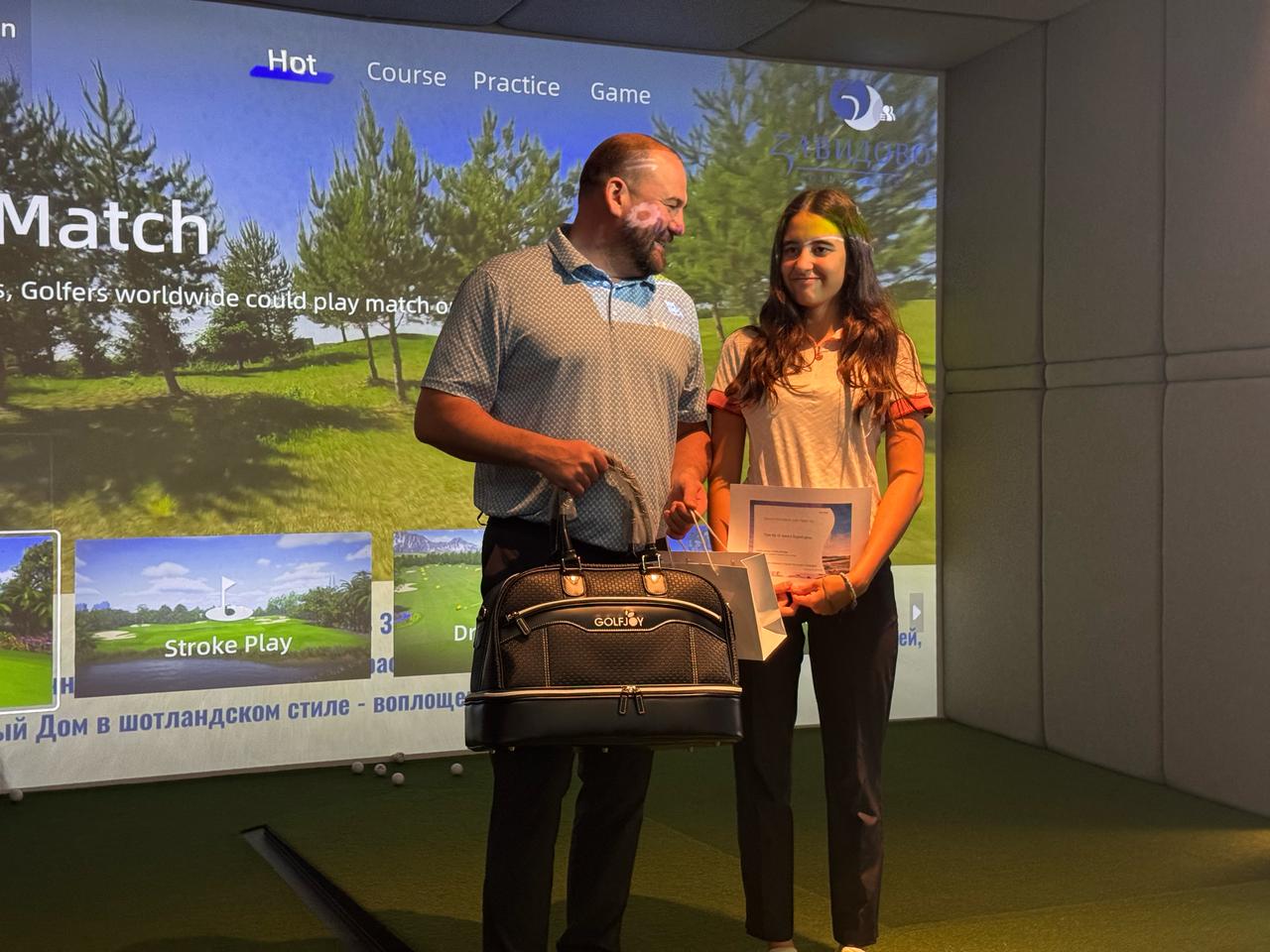 GolfJoy Family в Санкт-Петербурге. Победители: Игорь и Изабель Антипины, Владимир и Арина Комаровы